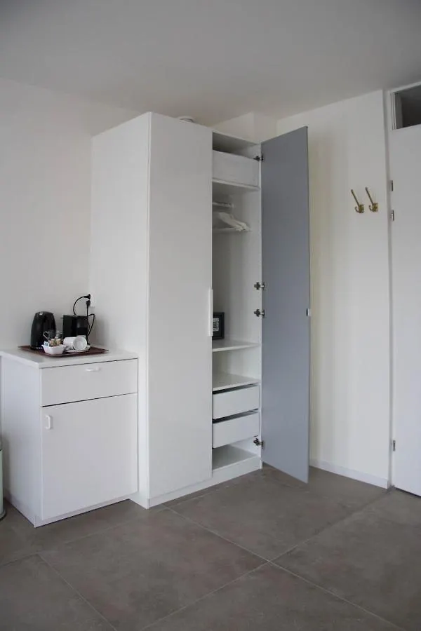 B&B Mondriaan Amsterdam 2*,  Holland